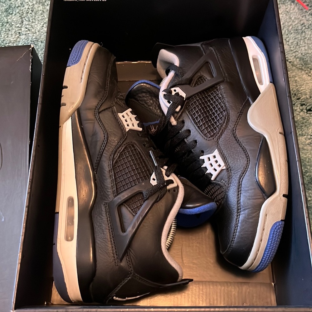 Air Jordan 4 retro